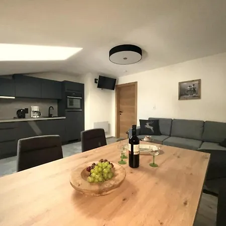 Haus Eckhausl 2 Hirsch Holiday home Bramberg am Wildkogel
